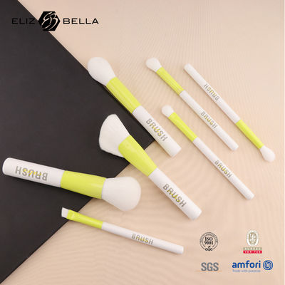 सौंदर्य आवश्यकताओं के साथ एक पेशेवर रूप को आसानी से प्राप्त करें यात्रा ब्रश सेट के घने ब्रश